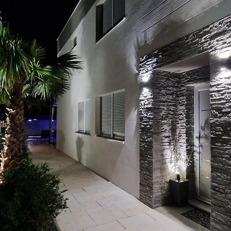 Villa Maris Nin Exterior photo